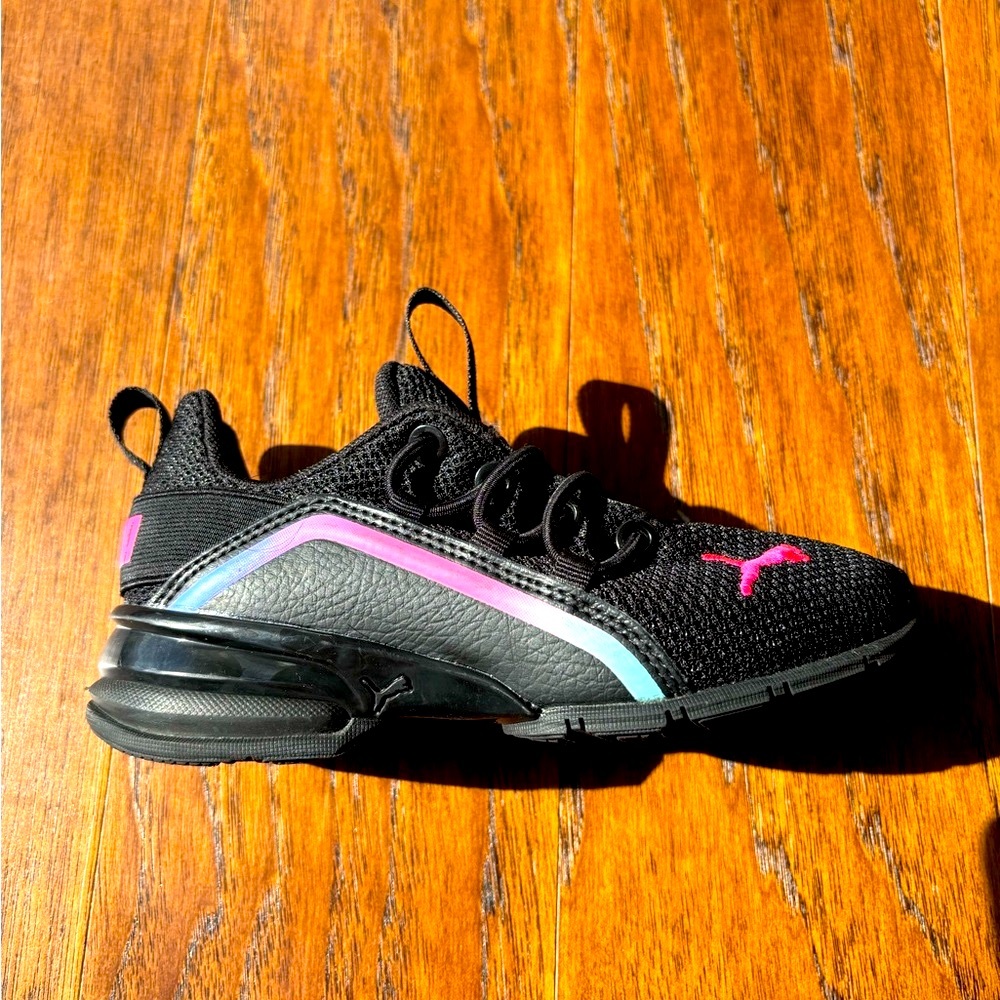 Puma Black & Pink Laceless Soft Foam Girls Size 12c Shoes